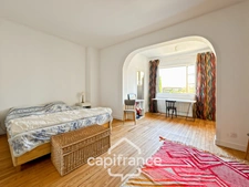 BORDEAUX (33) Charming house near Nansouty – quality renovation, exterior not overlooked