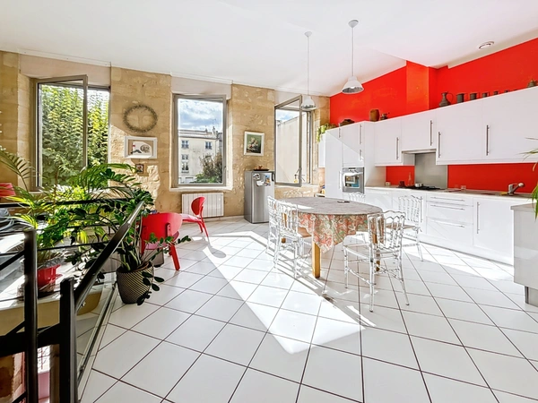 Dpt Gironde (33), BORDEAUX / CHARTRONS Apt / Loft 134m², lumineux, sans vis à vis