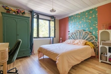 PESSAC(33) proximité BORDEAUX, Maison aux prestations de qualité, 6 chambres, dépendance de 50m2