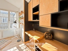BORDEAUX (33) Saint Pierre district / 1-bedroom apartment / bright, spacious, bicycle parking 