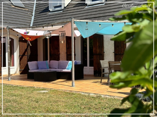 Dpt Gironde (33), à vendre CESTAS REJOUIT limite GRADIGNAN, Grande Propriété avec piscine, garage