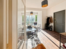 BORDEAUX/St SEURIN district/ Bright 1-bedroom apartment for sale 