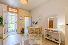 BORDEAUX/St SEURIN district/ Bright 1-bedroom apartment for sale 