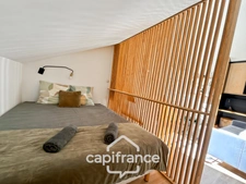 BORDEAUX (33) Saint Pierre district / 1-bedroom apartment / bright, spacious, bicycle parking 