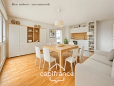 Gironde department (33), for sale in VILLENAVE D'ORNON, 2-bedroom apartment with terrace and two parking spaces 