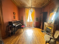 Near Charly, a manor house dating from the beginning of the 20th century.