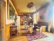 Near Charly, a manor house dating from the beginning of the 20th century.