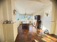 Near Charly, a manor house dating from the beginning of the 20th century.