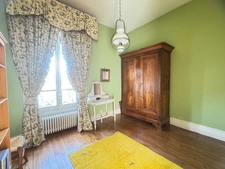 Near Charly, a manor house dating from the beginning of the 20th century.