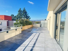 Dans un environnement Zen, apaisant et inspirant, Villa sur le toit spacieuse, lumineuse et confortable