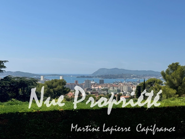Proche du Mont Faron, bel appartement en nue-propriété