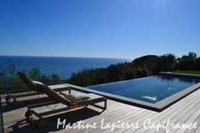  Vaste demeure contemporaine de 350 m², vue époustouflante, piscine à débordement.