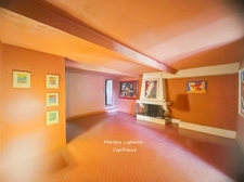 In the heart of the village, charming house with enclosed garden