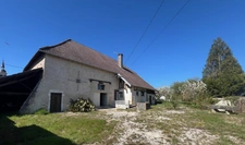 PERRIGNY SUR L OGNON MAISON ANCIENNE DE 127 M2 SUR 898 M2 DE TERRAIN