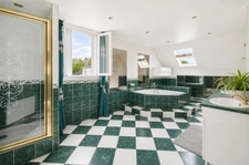 Maison à vendre 10 pièces avec piscine a MONTFERMEIL (93)