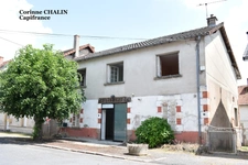 Dpt Allier (03), à vendre MONTCOMBROUX LES MINES ancien commerce avec deux appartements
