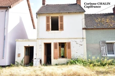 Maison à vendre 4 pièces sur 537m2 de terrain MONTCOMBROUX LES MINES (03)