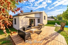 Maison à vendre 5 pièces LA MOTTE SERVOLEX (73) - Maison familiale rénovée avec piscine proche école