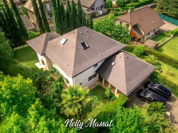 Maison à vendre 9 pièces BASSENS (73) - 380 M2 - garage, jardin