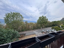 Appartement à vendre 2 pièces  (73) - T2 de 47 M2 loué - Vue dégagée et balcon