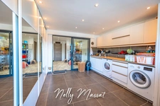 Dpt  (73), à vendre Villa à Montagnole avec grand terrain et nombreuses annexes