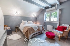 Dpt  (73), à vendre Villa à Montagnole avec grand terrain et nombreuses annexes