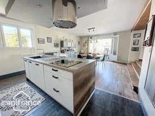 Dpt Deux Sèvres (79), à vendre THOUARS maison P6 de 168 m² - Terrain de 345,00 m² 