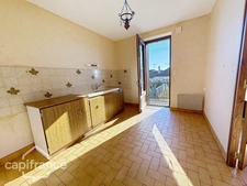 3-bedroom house in SAINT VARENT (79)