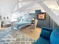THOUARS (79) – Rare, Maison d’artiste, esprit urbain, cœur de ville.