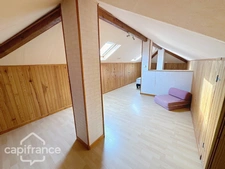 Family home requiring no work - 112 m2 – 3 bedrooms + office – Large garage and garden – No playground
