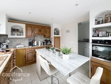 Maison familiale sans travaux – 3 chambres + bureau – Grand garage et jardin – Pas-de-Jeu