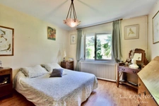 À vendre Brinon-sur-Sauldre- Charmante propriété d'agrément entièrement rénovée.