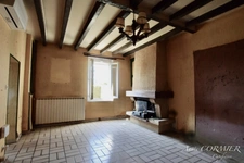 A vendre Maison en pierres 4 pièces, terrain d'environ 1000 m2.