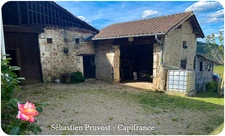 Proche de BRANTOME (24)Fermette à vendre 62m2, Combles 90m2, Grange 140m2, Dépendance, Terrain 5835m2