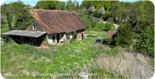 Maison à vendre 2 pièces CHALAIS (24), cuisine 36m2, salle d'eau, wc et 80m2 à développer, terrain 5712m2