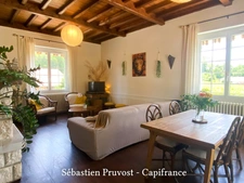 Saint-Front-la-Rivière (24) Maison à vendre 5 pièces, beaux volumes, lumineux, sou-sol aménagé, terrain 2194m2, 2chambres, studio et atelier. 
