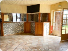 Dpt Dordogne (24), à vendre proche Thiviers Ensemble immobilier P22 de 642 m²- 12 chambres - Terrain de 2 717,00 m² - Salle de 160m2