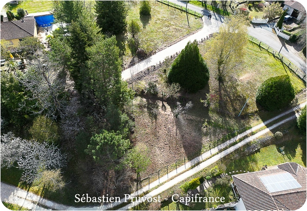 Terrain à vendre Dordogne - CHANCELADE (24) 1400m2 avec chemin d'accès - Secteur recherché. 
