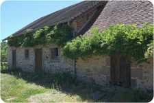 Dpt Dordogne (24), à vendre proche THIVIERS propriété équestre 37 hectares, Demeure, Dépendances, Etang, Prés clos.   