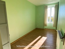 Dordogne (24) Maison à vendre 5 pièces LA COQUILLE (24), 3 chambres, dépendance, terrain 400m2, beaux volumes.