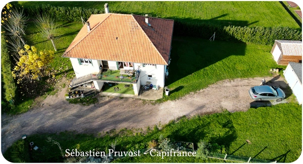 SAINT PARDOUX LA RIVIERE (24) Maison rénovée à vendre 6 pièces, 4 chambres, double distribution, garage, terrain 1241m2 