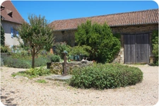 Dpt Dordogne (24), à vendre proche THIVIERS propriété équestre 37 hectares, Demeure, Dépendances, Etang, Prés clos.   