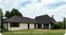 Maison à vendre 4 pièces JUMILHAC LE GRAND (24) Plain-pied 111m2, terrain 3479m2, garage 40m2, deux chambres et mezzanine