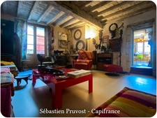 Maison à vendre 8 pièces BRANTOME (24) Immeuble de 400m2, rdc commercial, 4 chambres, studio, accès rivière, terrasse