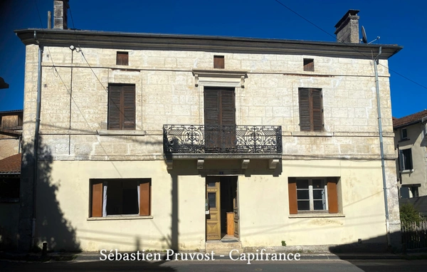 Dordogne(24) Agonac Maison en pierre à vendre 7 pièces AGONAC (24) 234m2 hab. 6 chambres, dépendance, distribution optimale