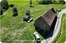 Maison à vendre 2 pièces CHALAIS (24), cuisine 36m2, salle d'eau, wc et 80m2 à développer, terrain 5712m2