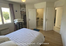 Maison Plain-pied 113.5m2+21.5m2 avec un gîte à vendre 4 pièces BRANTOME (24) - Garage, piscine chauffée 11x5 avec sa plage et carport - 