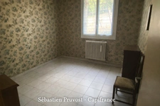 Dordogne (24) Agonac, A vendre Maison 105m2 habitables à rénover à vendre 5 pièces, 4 chambres, terrain 2752m2, garages.