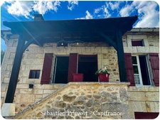 Proche de BRANTOME (24)Fermette à vendre 62m2, Combles 90m2, Grange 140m2, Dépendance, Terrain 5835m2