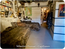 Maison à vendre 8 pièces BRANTOME (24) Immeuble de 400m2, rdc commercial, 4 chambres, studio, accès rivière, terrasse